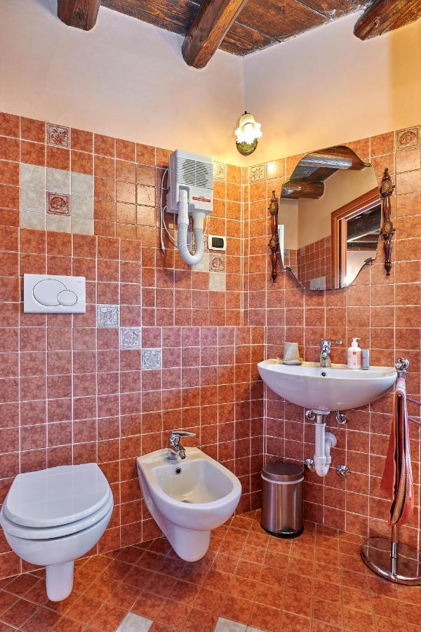 B&B Adelche San Giovanni Bianco Buitenkant foto