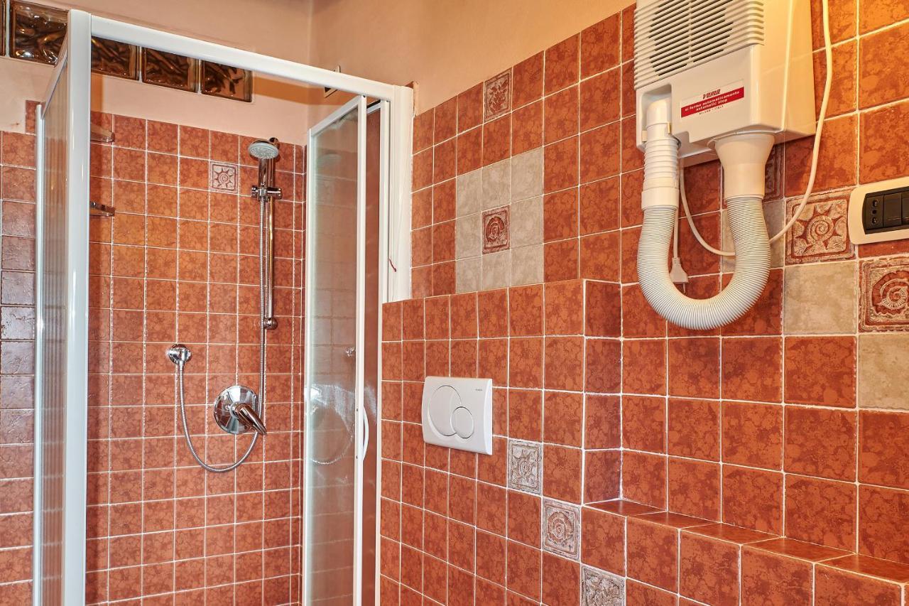 B&B Adelche San Giovanni Bianco Buitenkant foto