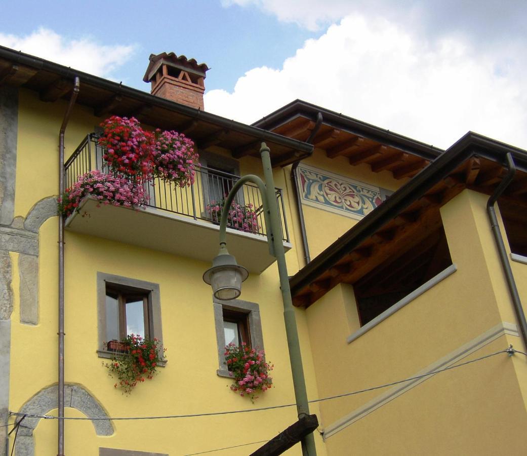 B&B Adelche San Giovanni Bianco Buitenkant foto